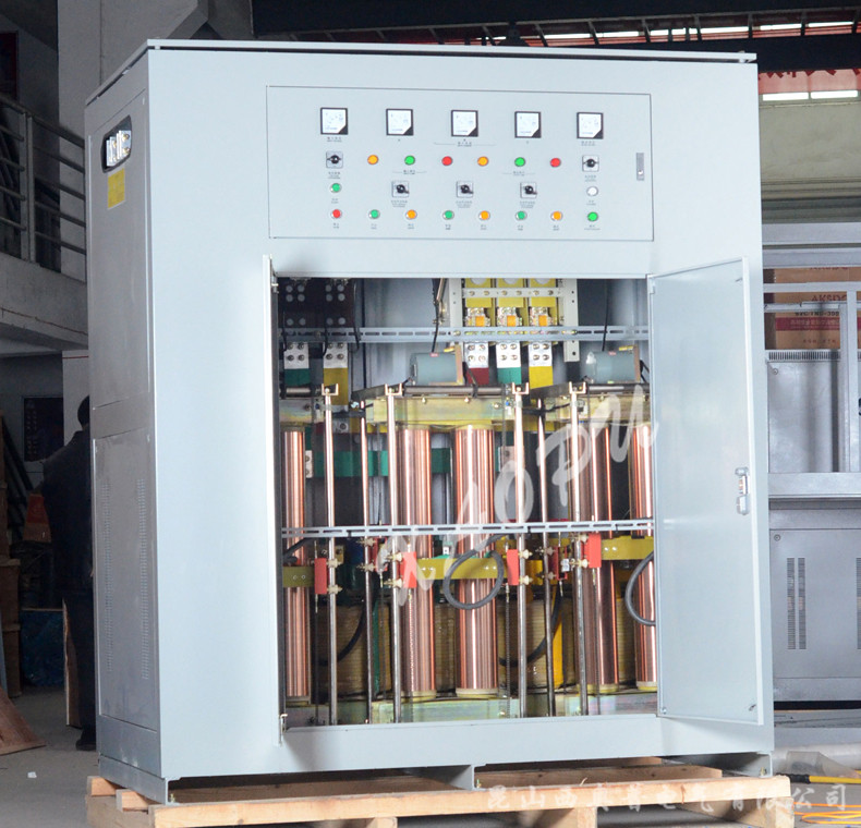 SBW-600KVA三相全自動(dòng)補償式大功率電力柱式穩壓器柜