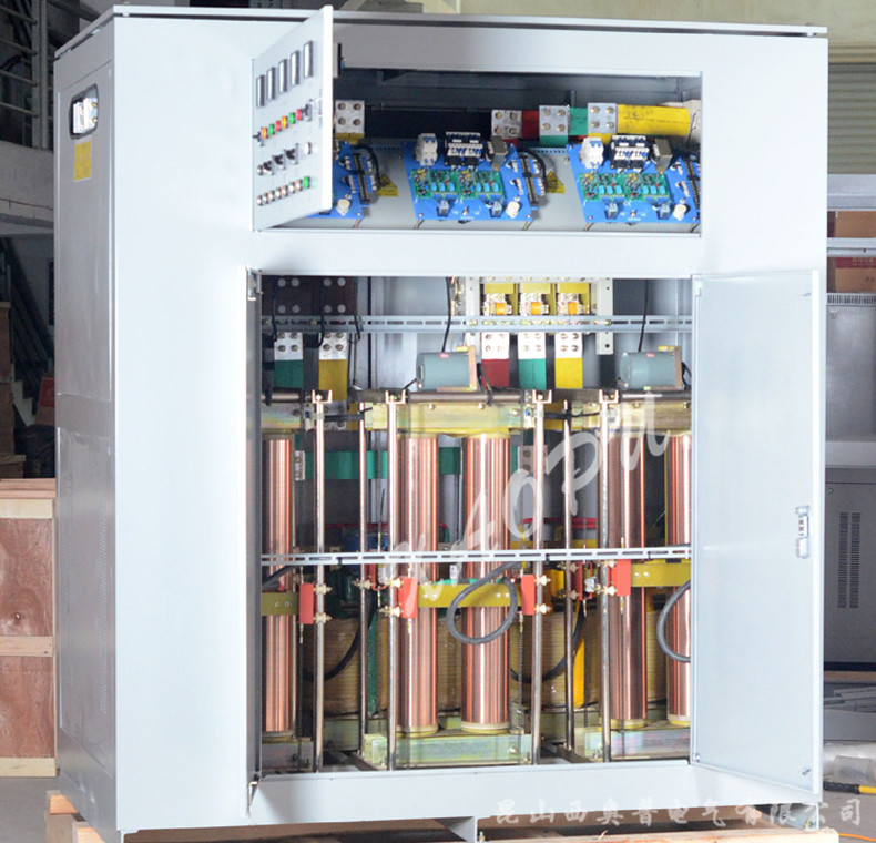 SBW-600KVA三相全自動(dòng)補償式大功率電力柱式穩壓器柜