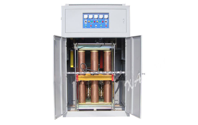 SBW-300KVA三相全自動(dòng)補償式大功率電力柱式穩壓器柜